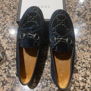 Kids brand New Gucci blue velvet Jordaan loafers